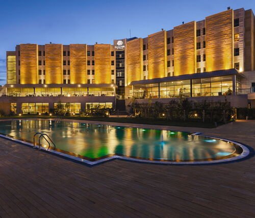 DOUBLETREE BY HILTON
